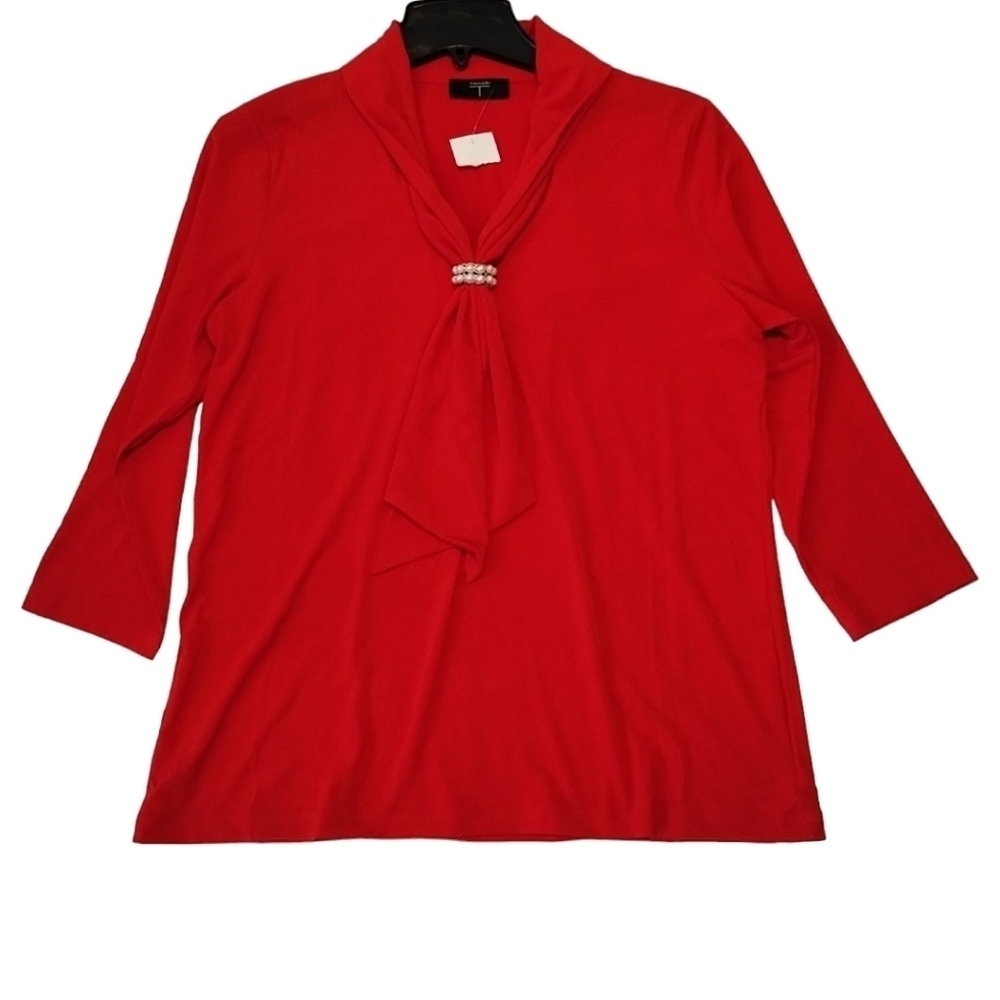 T Tahari 3/4‎ Sleeve With Pearl Brooch Blouse